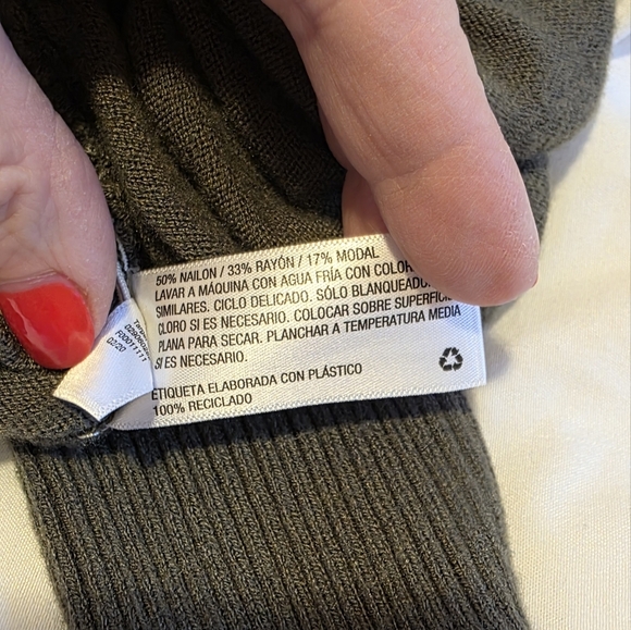 ISABEL MATERNITY Sweater XS Round Neck Long Sleeves Green Sweater Ruched Sides - Picture 5 of 8